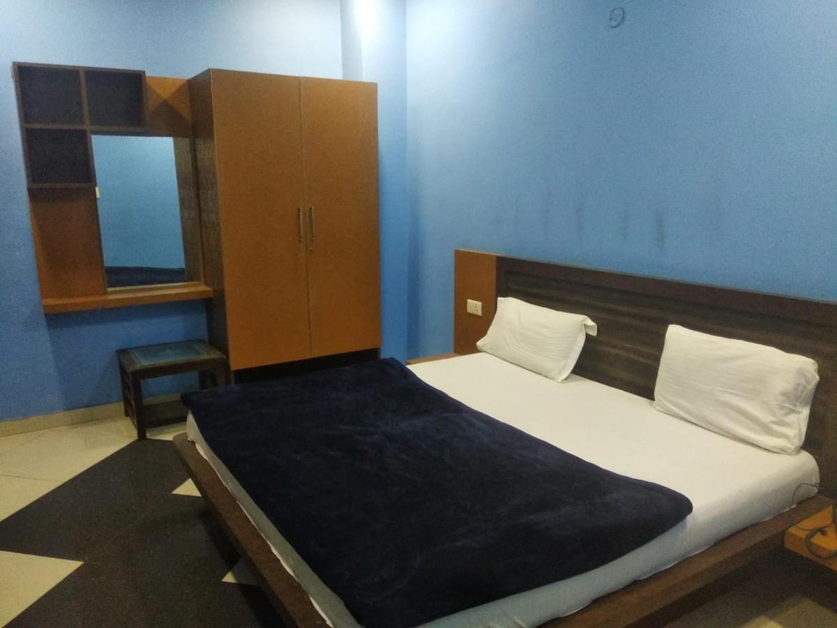 Negi'S Grand By Wb Hotels Kanpur Exterior photo