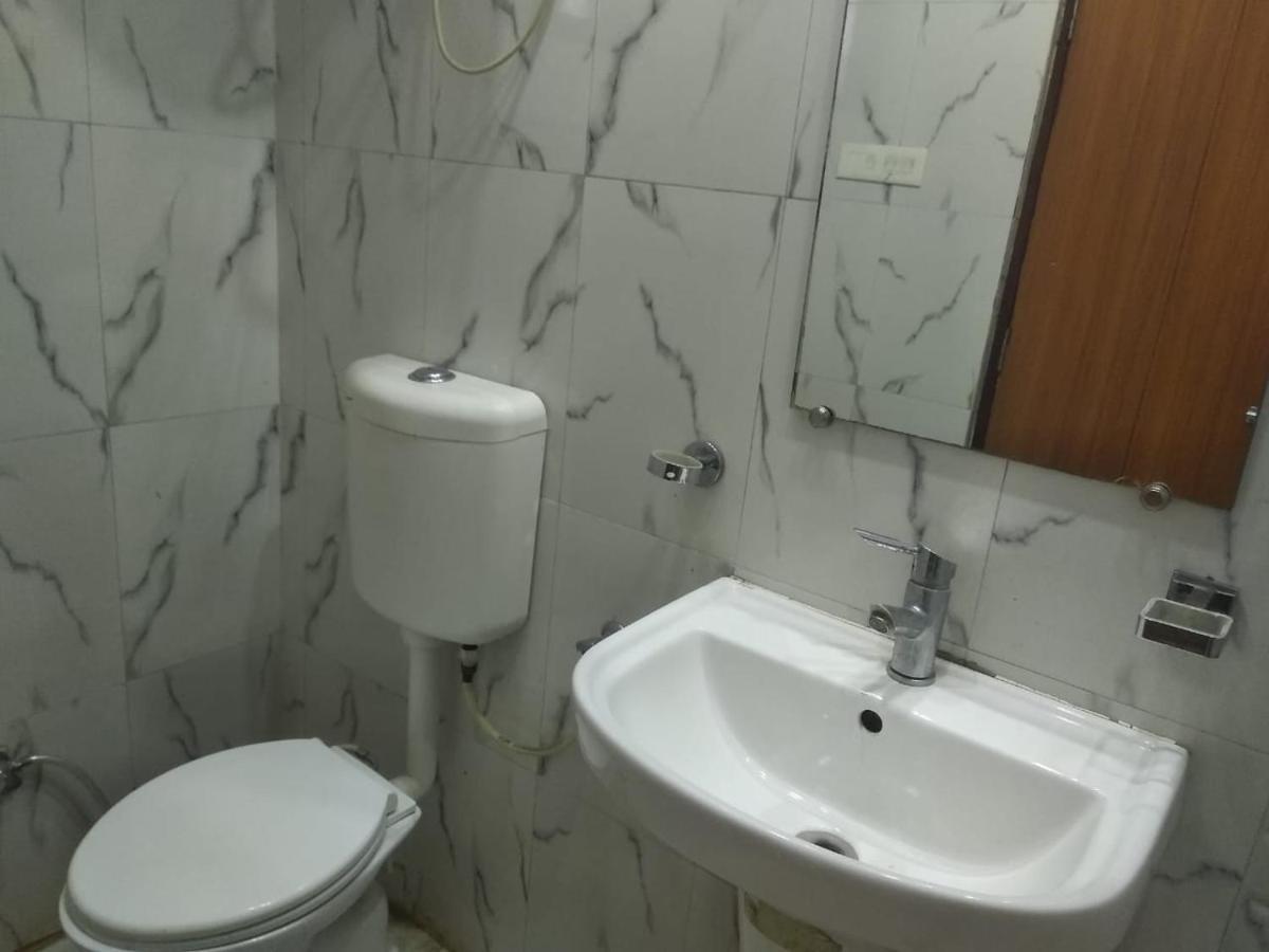 Negi'S Grand By Wb Hotels Kanpur Exterior photo